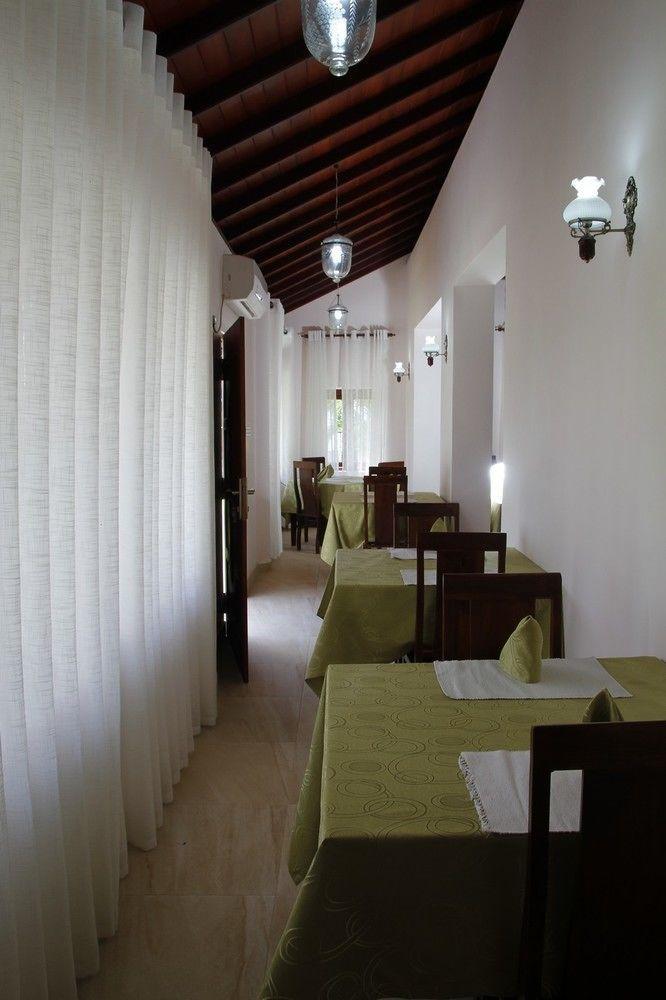 Acquabey Surf Villa Matara Eksteriør billede