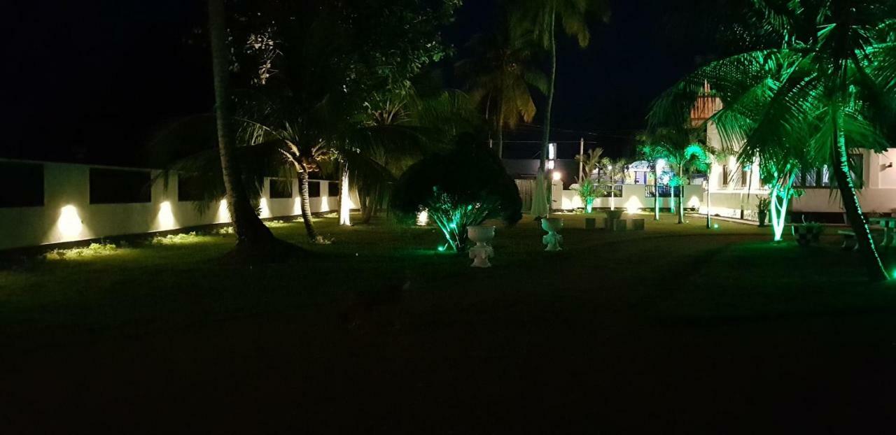 Acquabey Surf Villa Matara Eksteriør billede